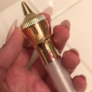 Jeffree Star Gloss in Sky High